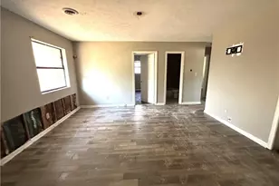 2181 Delowe Dr, East Point, GA 30344 - Photo 14