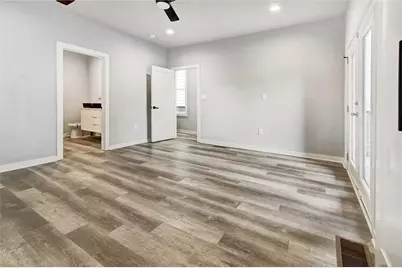 569 Middle Street SW, Atlanta, GA 30310 - Photo 10