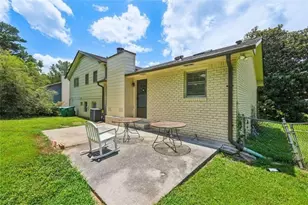 498 Cole Dr SW, Lilburn, GA 30047 - Photo 24