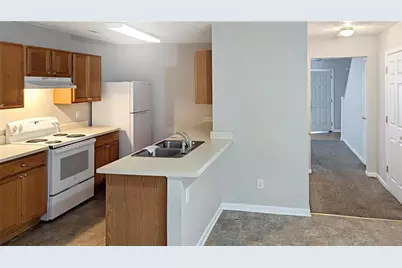 5737 Strathmoor Manor Circle, Lithonia, GA 30058 - Photo 4