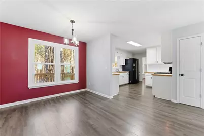 2087 Alcovy Trace Way, Lawrenceville, GA 30045 - Photo 10