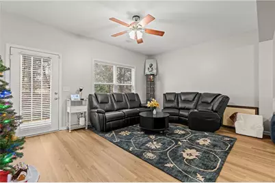 141 Mill Pond Crossing #L3, Carrollton, GA 30116 - Photo 8