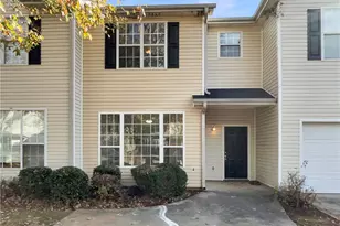 2421 Brianna Dr, Hampton, GA 30228 - Photo 2