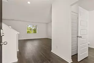 77 White Spruce Wy, Newnan, GA 30265 - Photo 2