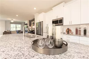 529 Fundao Ln, Lawrenceville, GA 30046 - Photo 10