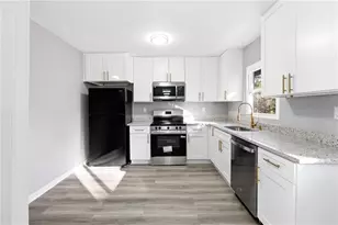 1376 Colony E Cir, Stone Mountain, GA 30083 - Photo 4