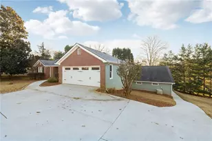 3415 S View Trail, Gainesville, GA 30506 - Photo 4