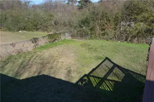 555 Lee Byrd Rd, Loganville, GA 30052 - Photo 4