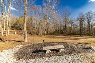 3135 Juhan Rd, Stone Mountain, GA 30087 - Photo 4