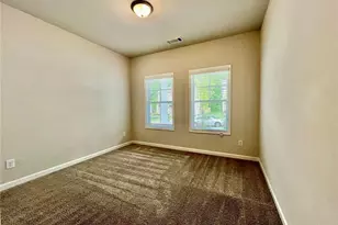 1702 Dover Creek Ln, Lawrenceville, GA 30045 - Photo 4