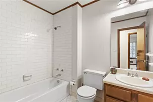 570 Candlewick Ln NW, Lilburn, GA 30047 - Photo 18