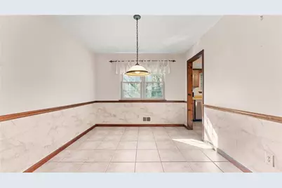 570 Candlewick Lane NW, Lilburn, GA 30047 - Photo 8