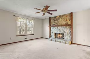 570 Candlewick Ln NW, Lilburn, GA 30047 - Photo 6