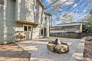 570 Candlewick Ln NW, Lilburn, GA 30047 - Photo 34