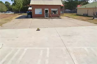 123 McNeal Rd, Winder, GA 30548 - Photo 1