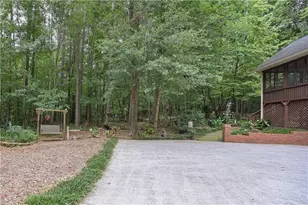 5885 W Chapel Hill Rd, Douglasville, GA 30135 - Photo 4