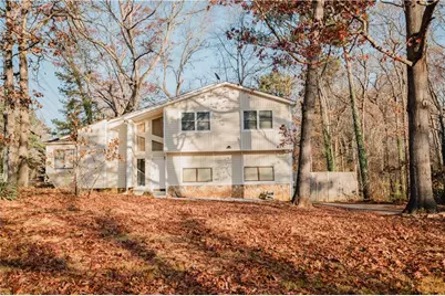 6801 Creekwood Drive, Douglasville, GA 30135 - Photo 4