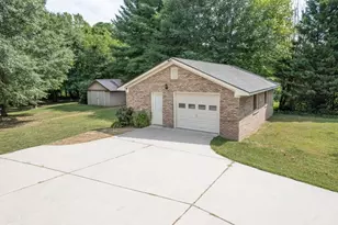 4640 Spot Rd, Cumming, GA 30040 - Photo 4