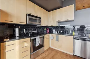 3324 Peachtree Rd NE, Atlanta, GA 30326 - Photo 20