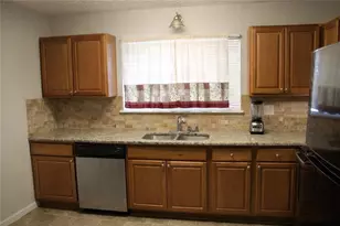 6560 Woodford Rd, Atlanta, GA 30349 - Photo 2