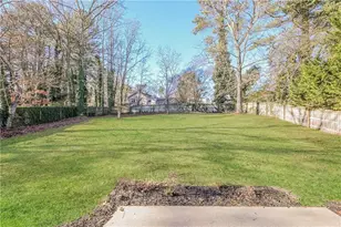 369 Hillridge Dr, Lawrenceville, GA 30046 - Photo 20