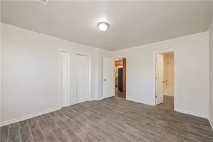 369 Hillridge Dr, Lawrenceville, GA 30046 - Photo 10