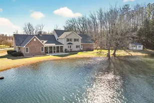 6725 Eubanks Creek Dr, Clermont, GA 30527 - Photo 2