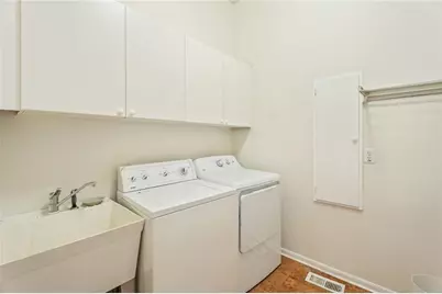 3010 Bluffton Way, Roswell, GA 30075 - Photo 8