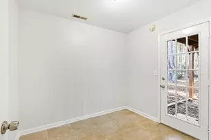 3085 Sandy Cir, Riverdale, GA 30296 - Photo 20