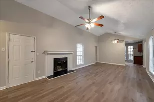 7907 Taylor Cir, Riverdale, GA 30274 - Photo 2