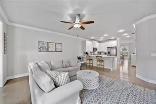 1094 Township Square, Alpharetta, GA 30022 - Photo 8