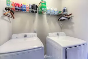 1002 Township Square, Alpharetta, GA 30022 - Photo 26