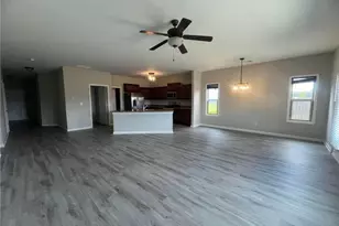1053 Sutherland Dr, Winder, GA 30680 - Photo 4