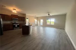 1053 Sutherland Dr, Winder, GA 30680 - Photo 6