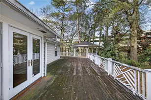 1040 Lindridge Dr NE, Atlanta, GA 30324 - Photo 18