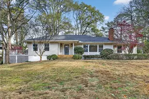 1040 Lindridge Dr NE, Atlanta, GA 30324 - Photo 1