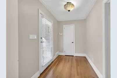 1040 Lindridge Drive NE, Atlanta, GA 30324 - Photo 6