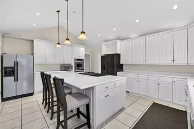 1040 Lindridge Drive NE, Atlanta, GA 30324 - Photo 12