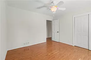 9310 Martins Lake Dr, Roswell, GA 30076 - Photo 32