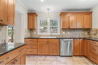 9310 Martins Lake Drive, Roswell, GA 30076 - Photo 8