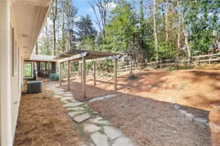 9310 Martins Lake Dr, Roswell, GA 30076 - Photo 36