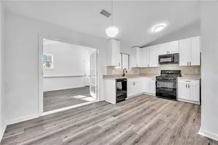 3959 Wood Path Dr, Stone Mountain, GA 30083 - Photo 10