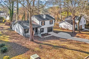 3959 Wood Path Dr, Stone Mountain, GA 30083 - Photo 32