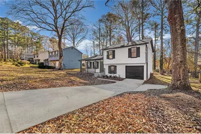 3959 Wood Path Drive, Stone Mountain, GA 30083 - Photo 4