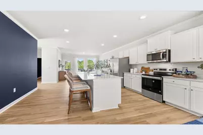 6728 Leigh Street, Flowery Branch, GA 30542 - Photo 8