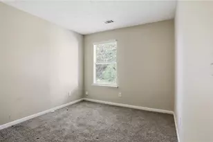 1660 Creek Crossing SE, Conyers, GA 30094 - Photo 8