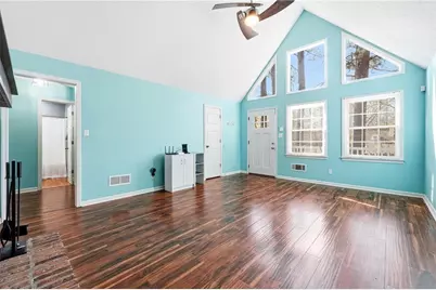 3755 Creekwood Drive, Loganville, GA 30052 - Photo 10