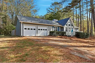 3755 Creekwood Drive, Loganville, GA 30052 - Photo 2