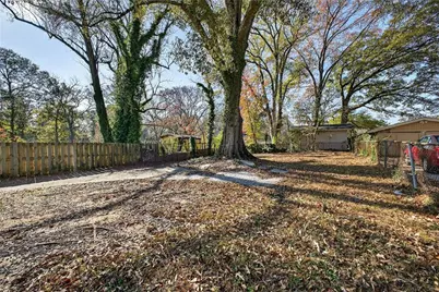 620 Hamilton E Holmes Drive NW, Atlanta, GA 30318 - Photo 20