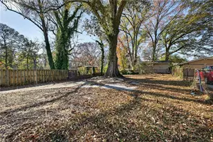 620 Hamilton E Holmes Dr NW, Atlanta, GA 30318 - Photo 20